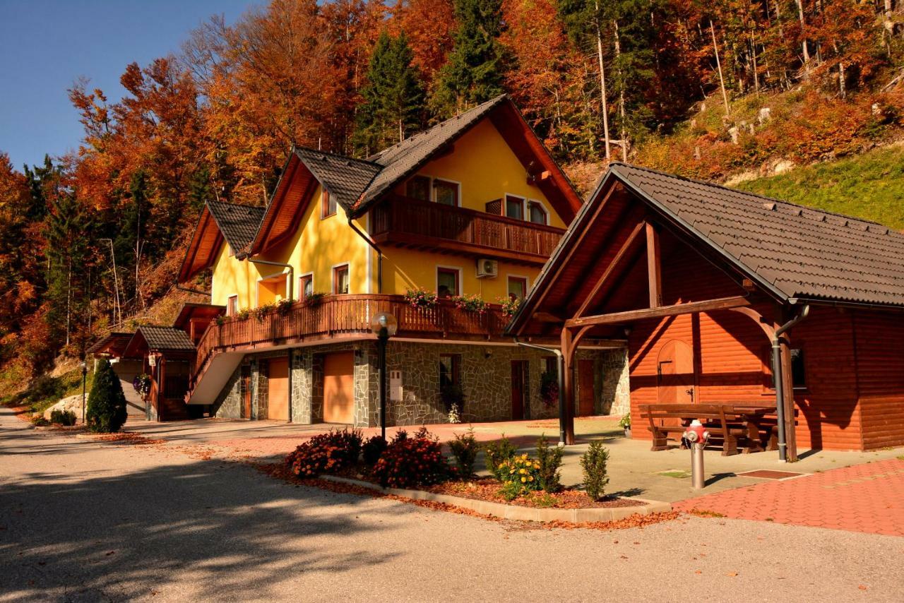 Apartments Gatej Cerkno Zewnętrze zdjęcie
